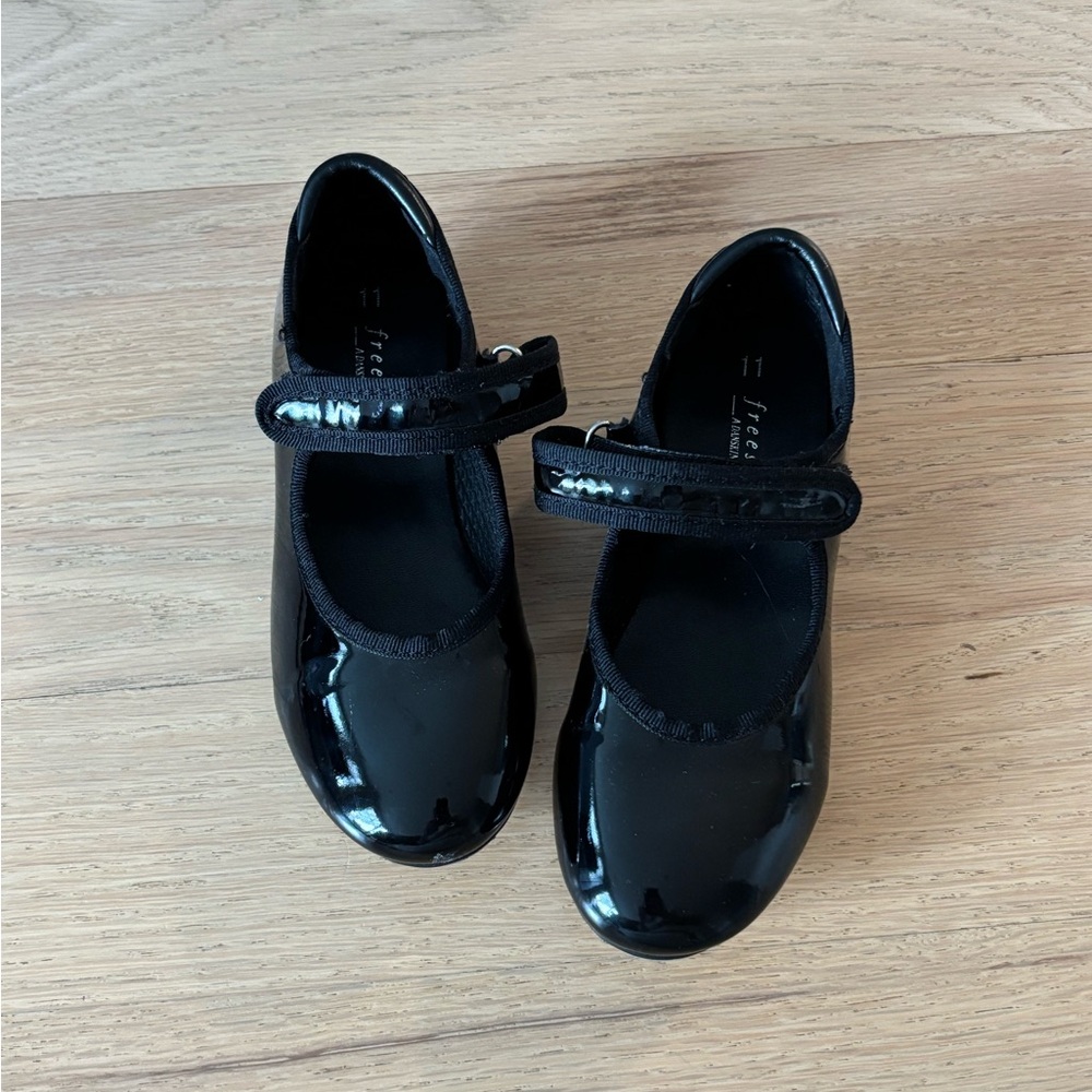 Danksin little girls tap shoes